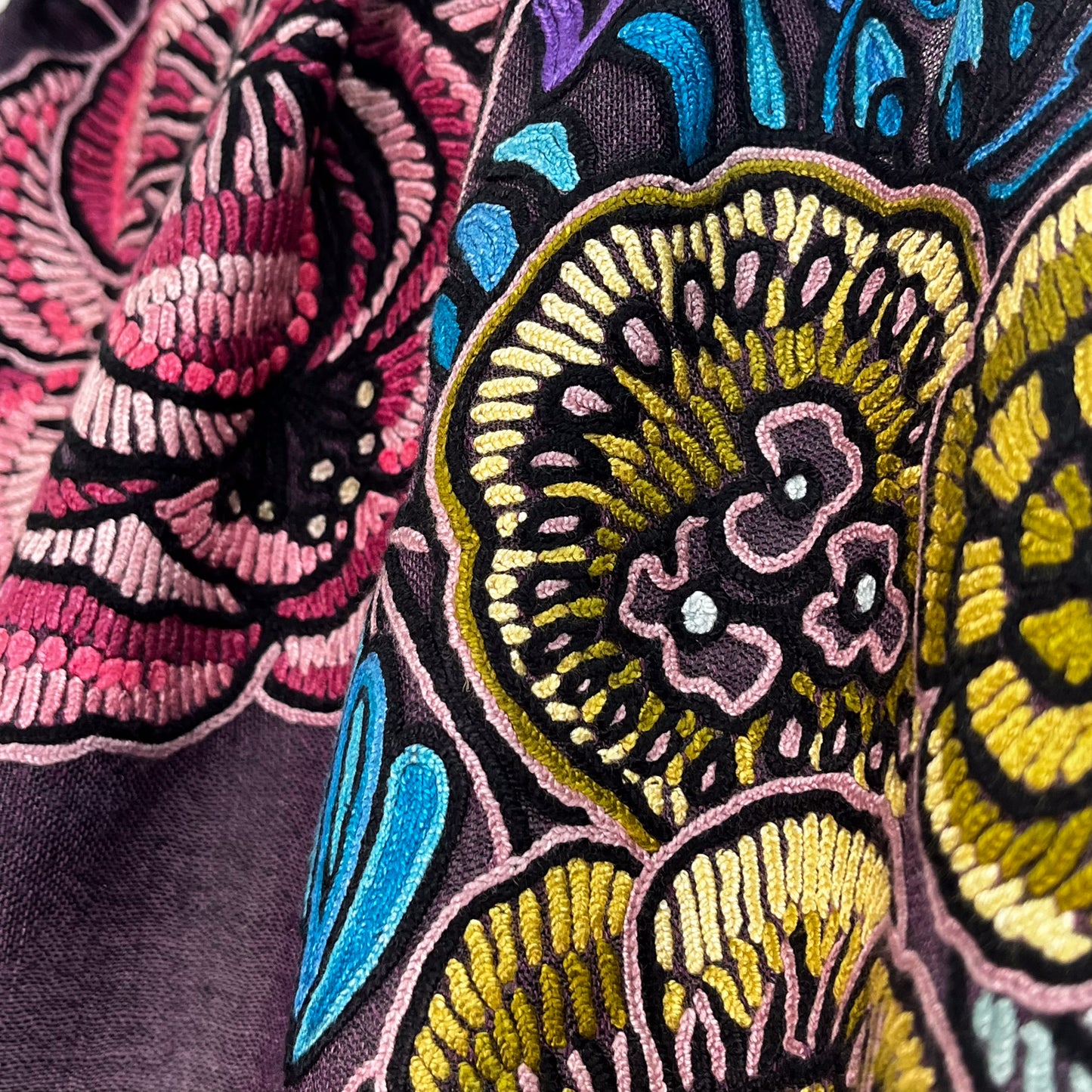 [Free Shipping] Exotic Flower Wool &amp; Silk Allie Hand Embroidered Stole 188cm x 57cm (Light Orange)