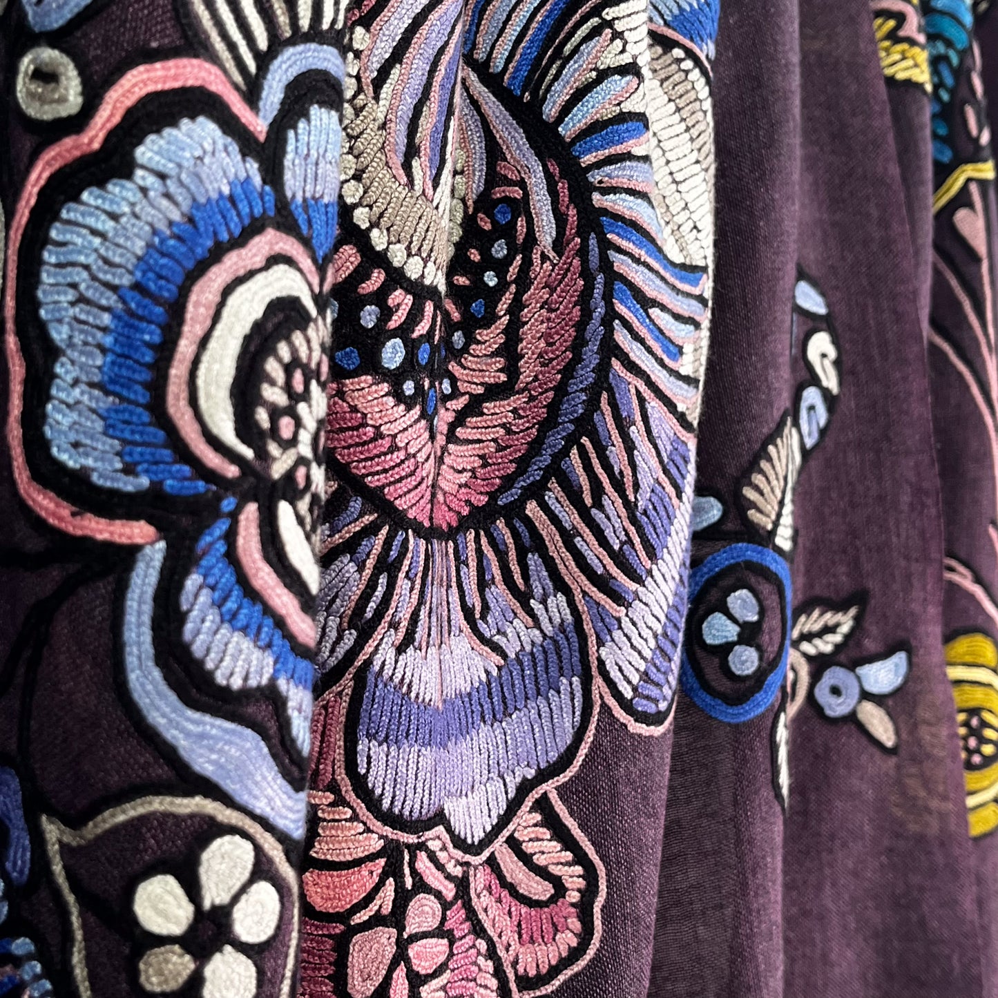 [Free Shipping] Exotic Flower Wool &amp; Silk Allie Hand Embroidered Stole 188cm x 57cm (Light Orange)