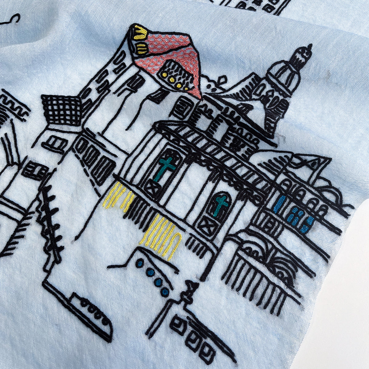 Town 薄手ウール&シルク アリー手刺繍ストール (ライトブルー)