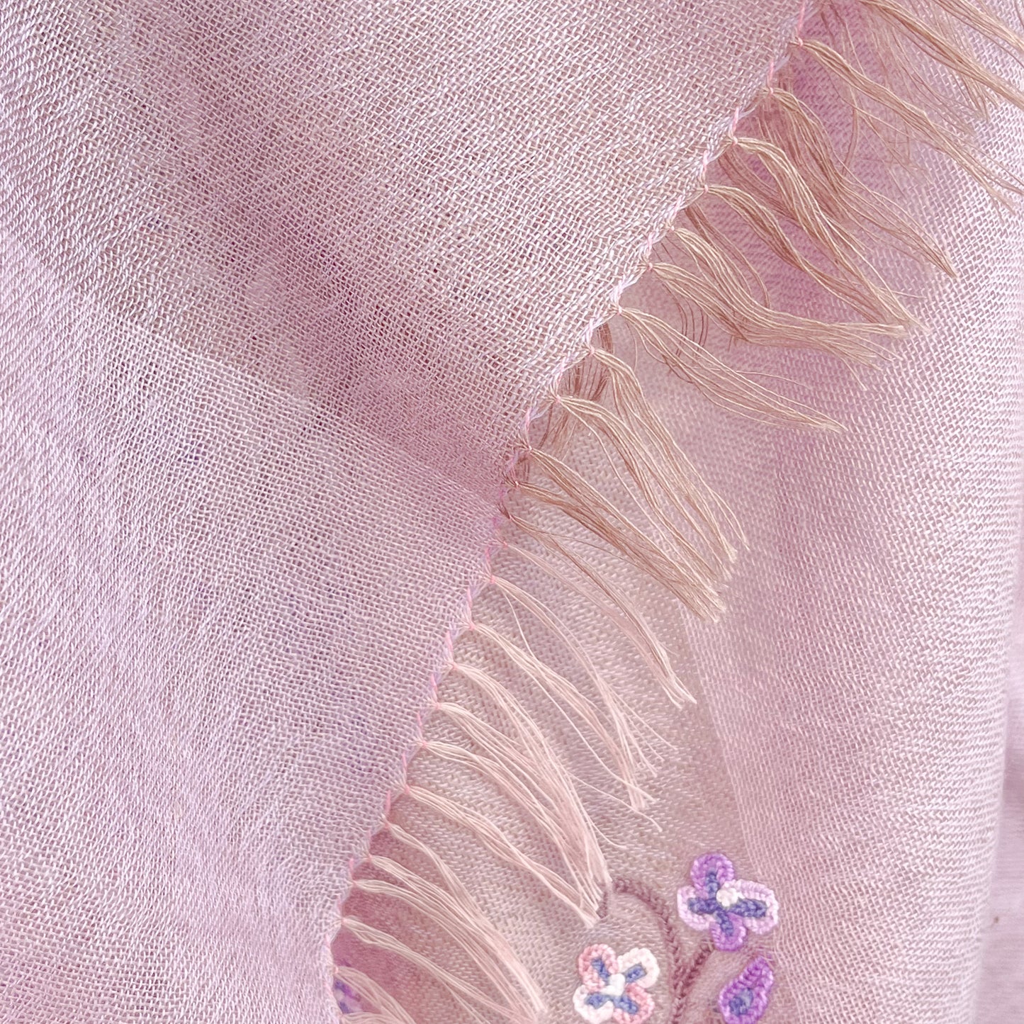 Flower Motif Gift Series Lightweight Wool &amp; Silk Allie Hand Embroidered Stole (Blue Gray)