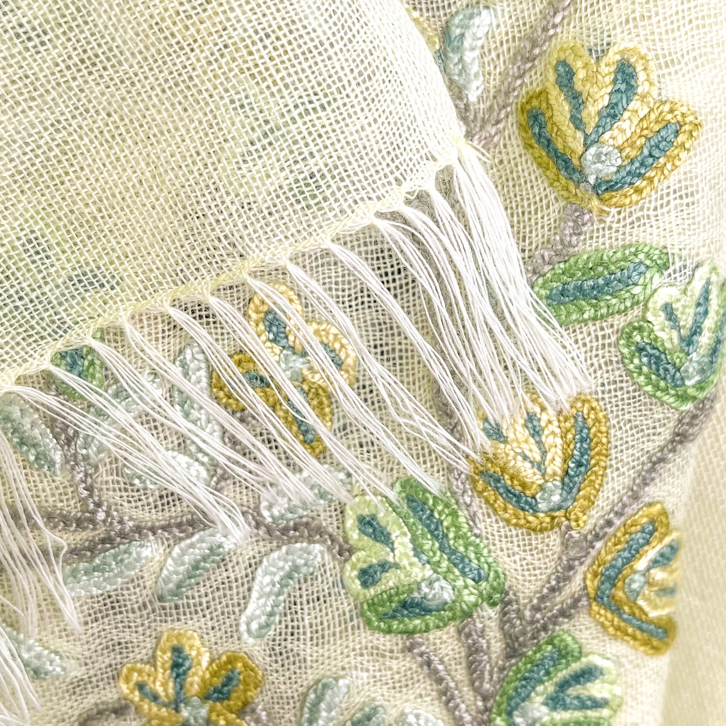 Flower Motif Gift Series Lightweight Wool &amp; Silk Allie Hand Embroidered Stole (Blue Gray)