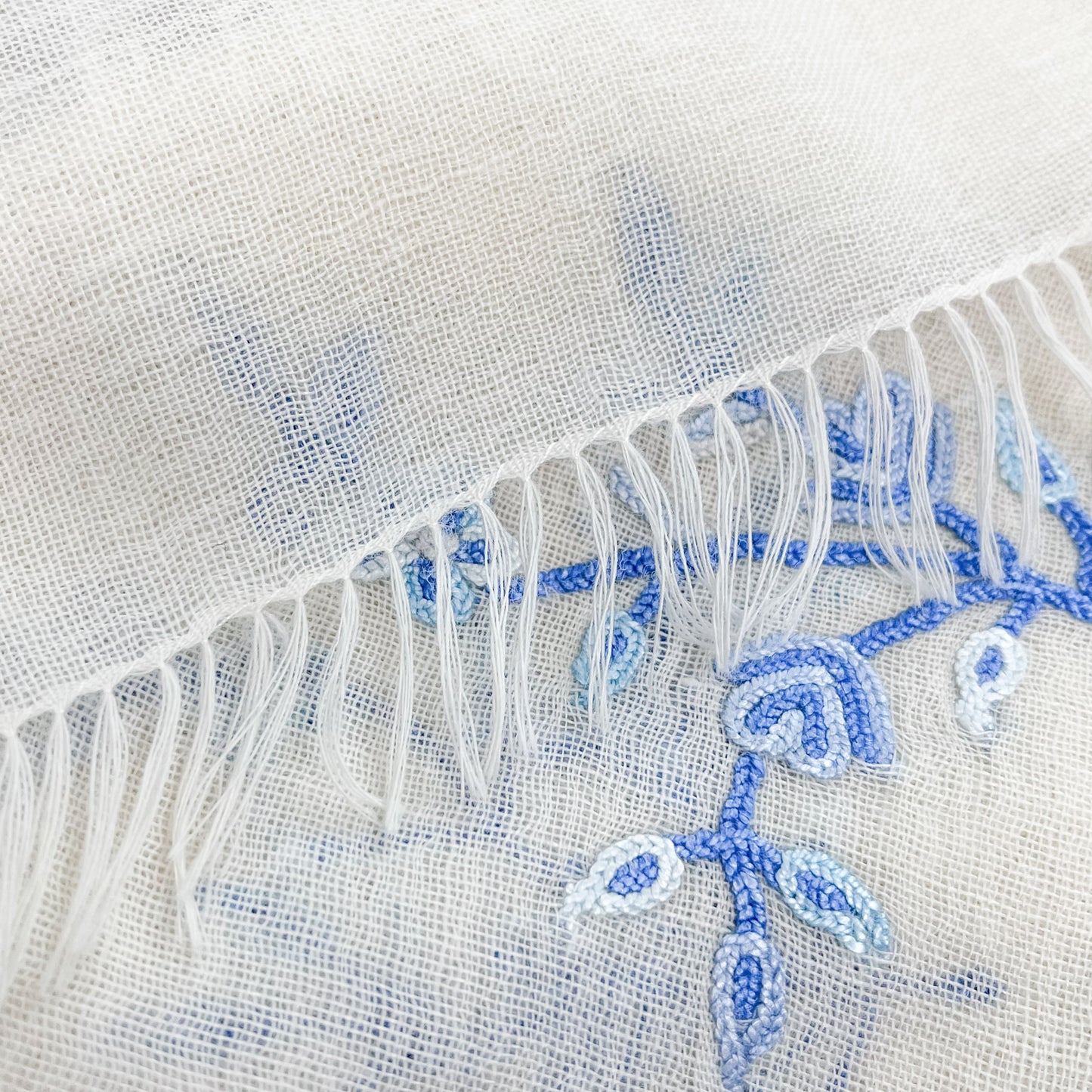 Flower Motif Gift Series Lightweight Wool &amp; Silk Allie Hand Embroidered Stole (Blue Gray)