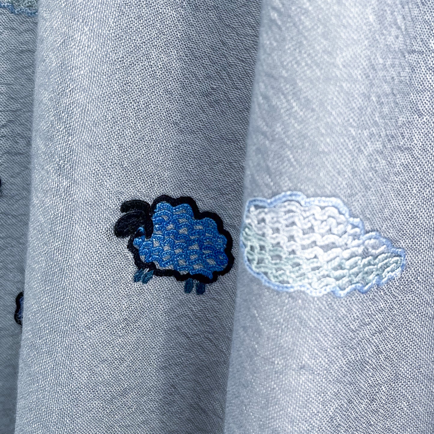 薄手ウール&シルク アリー手刺繍ストール (グレー)