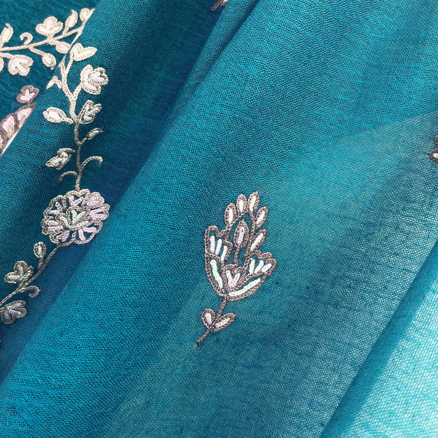 Jewelry Series 薄手ウール&シルク アリー手刺繍ストール (ターコイズグリーン)