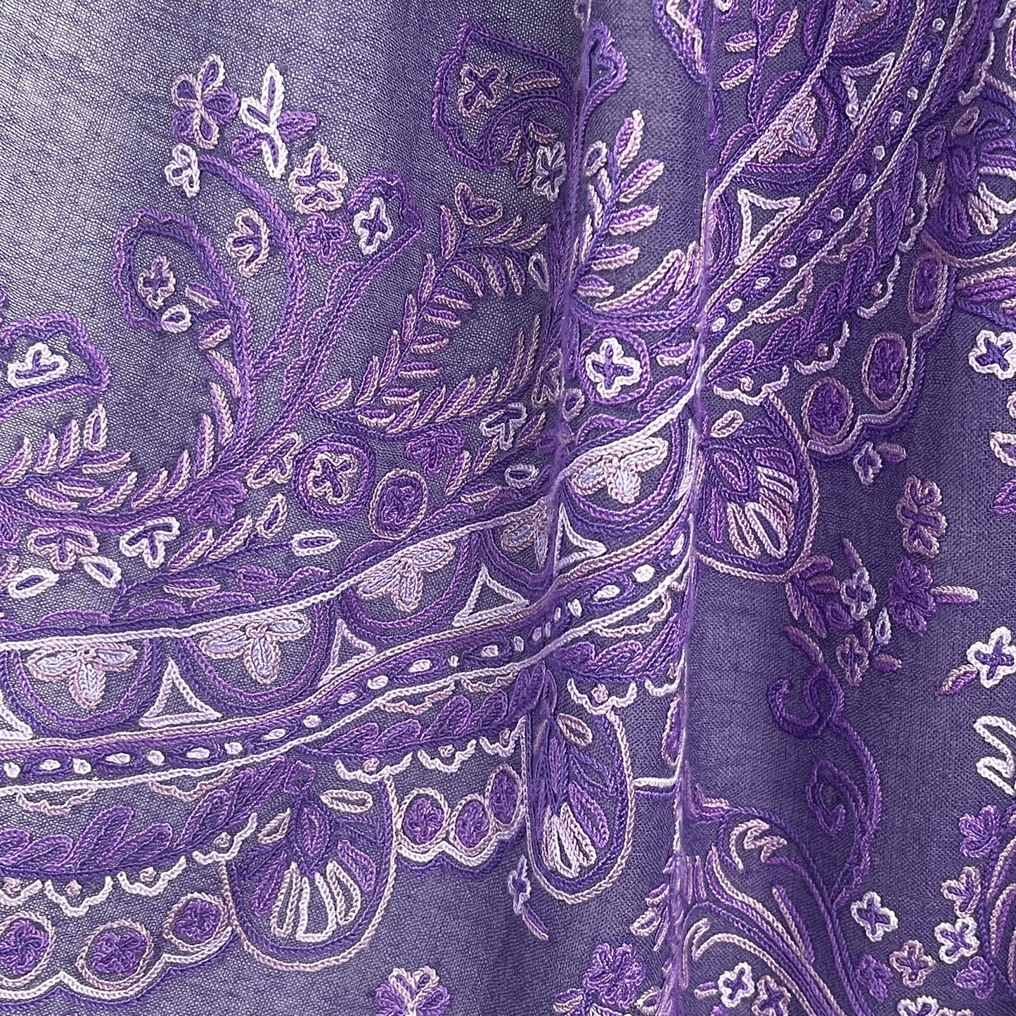 Lace 薄手ウール&シルク アリー手刺繍ストール (ダークパープル)