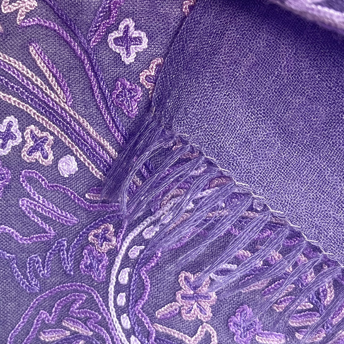 Lace 薄手ウール&シルク アリー手刺繍ストール (ダークパープル)