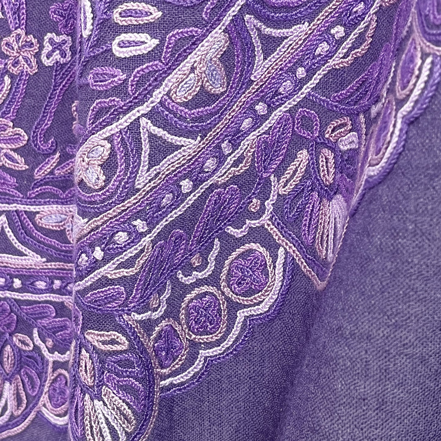 Lace 薄手ウール&シルク アリー手刺繍ストール (ダークパープル)