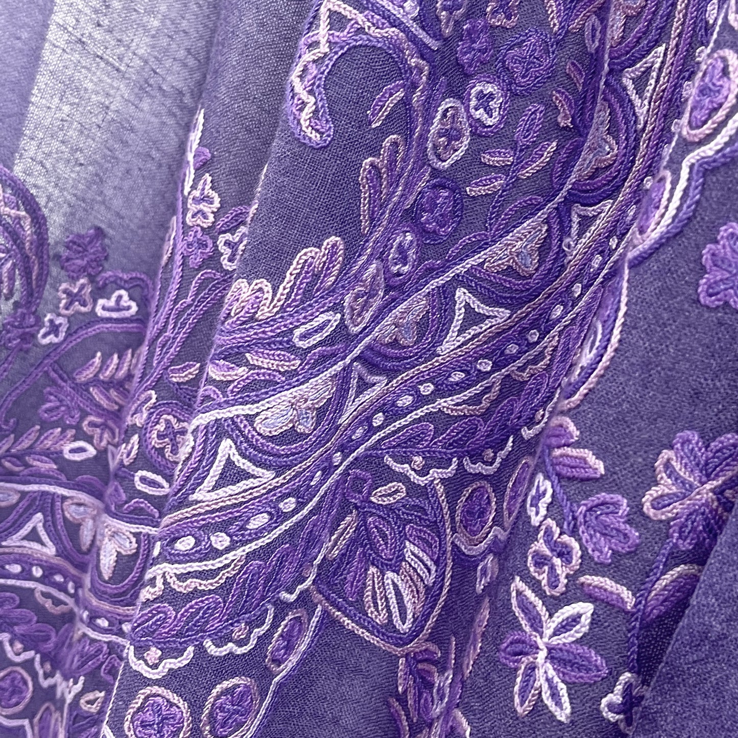 Lace 薄手ウール&シルク アリー手刺繍ストール (ダークパープル)