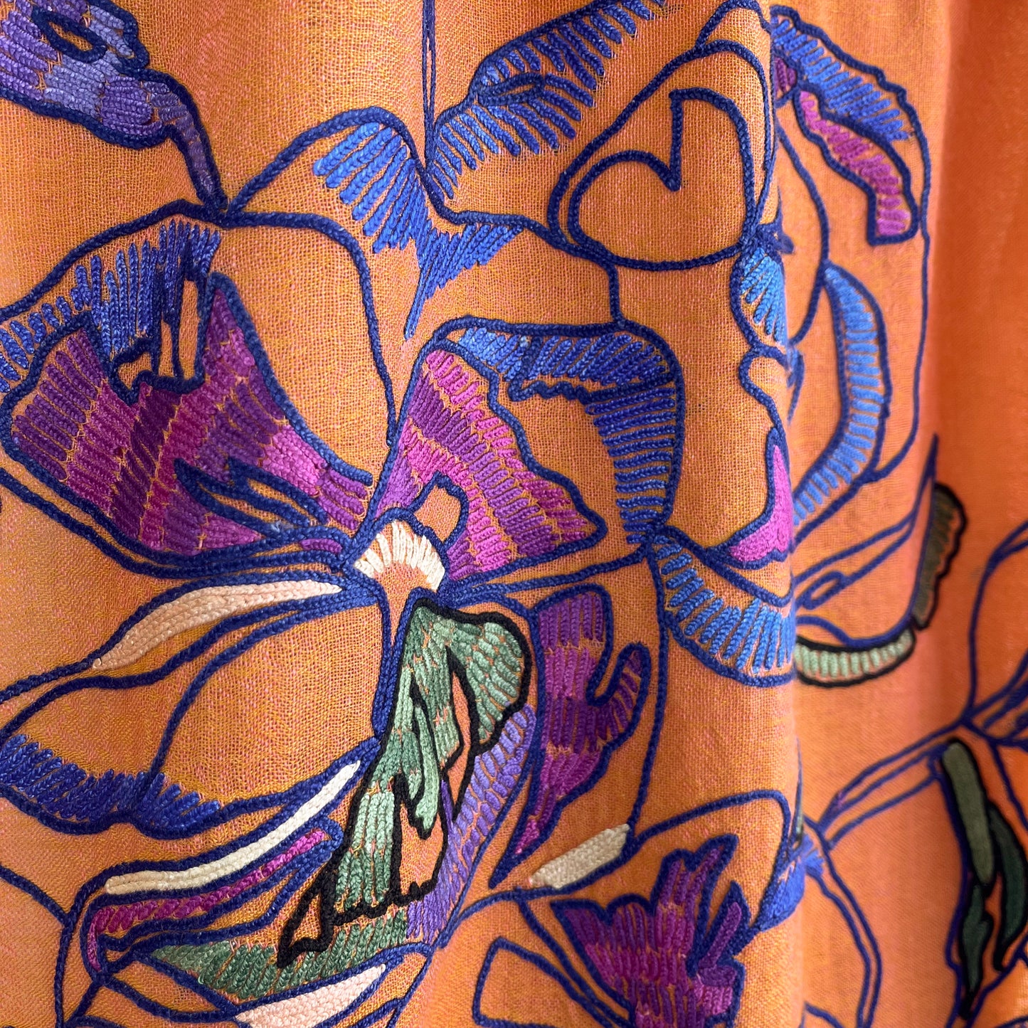 ウール&シルク アリー手刺繍ストール(オレンジ)