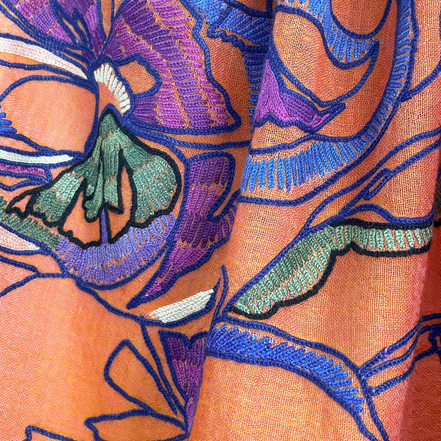 ウール&シルク アリー手刺繍ストール(オレンジ)