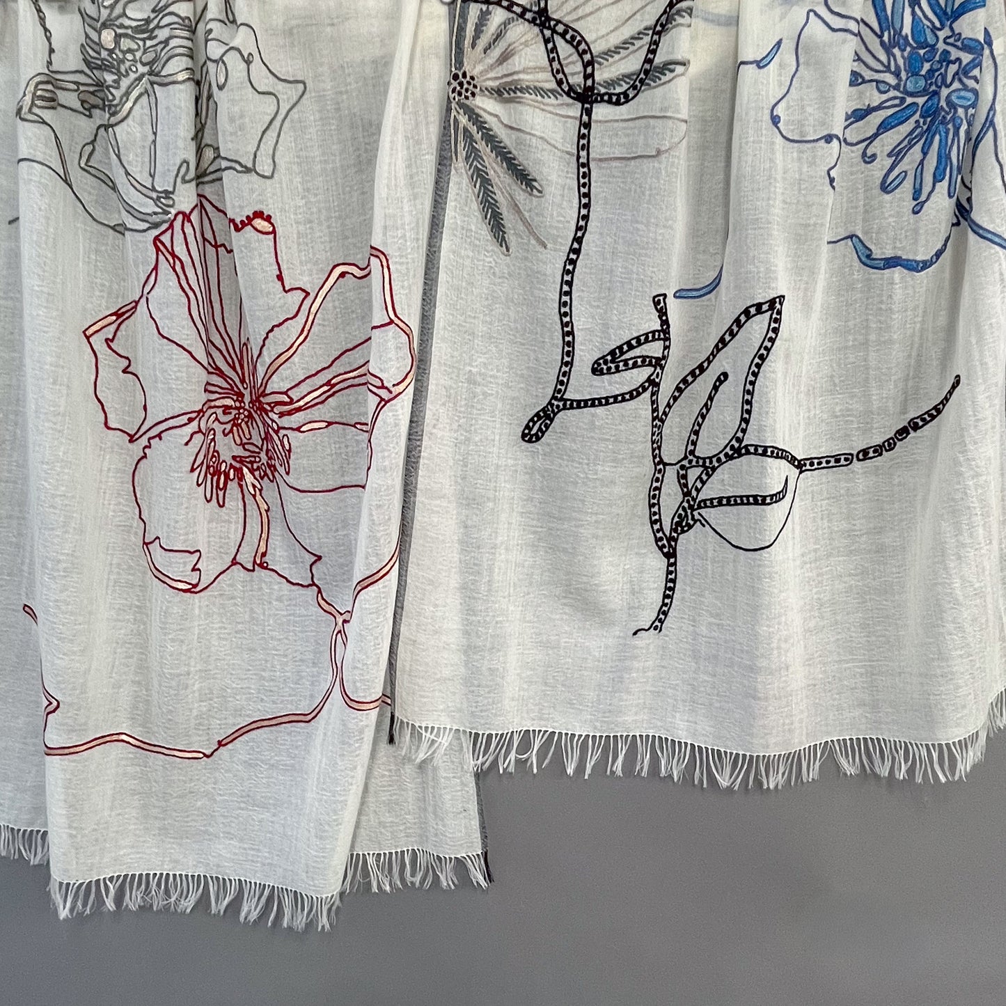 Abstract Lightweight Wool & Silk Ari Hand Embroidered Stole 60cm x 190cm (White) S-WTA4025_0271