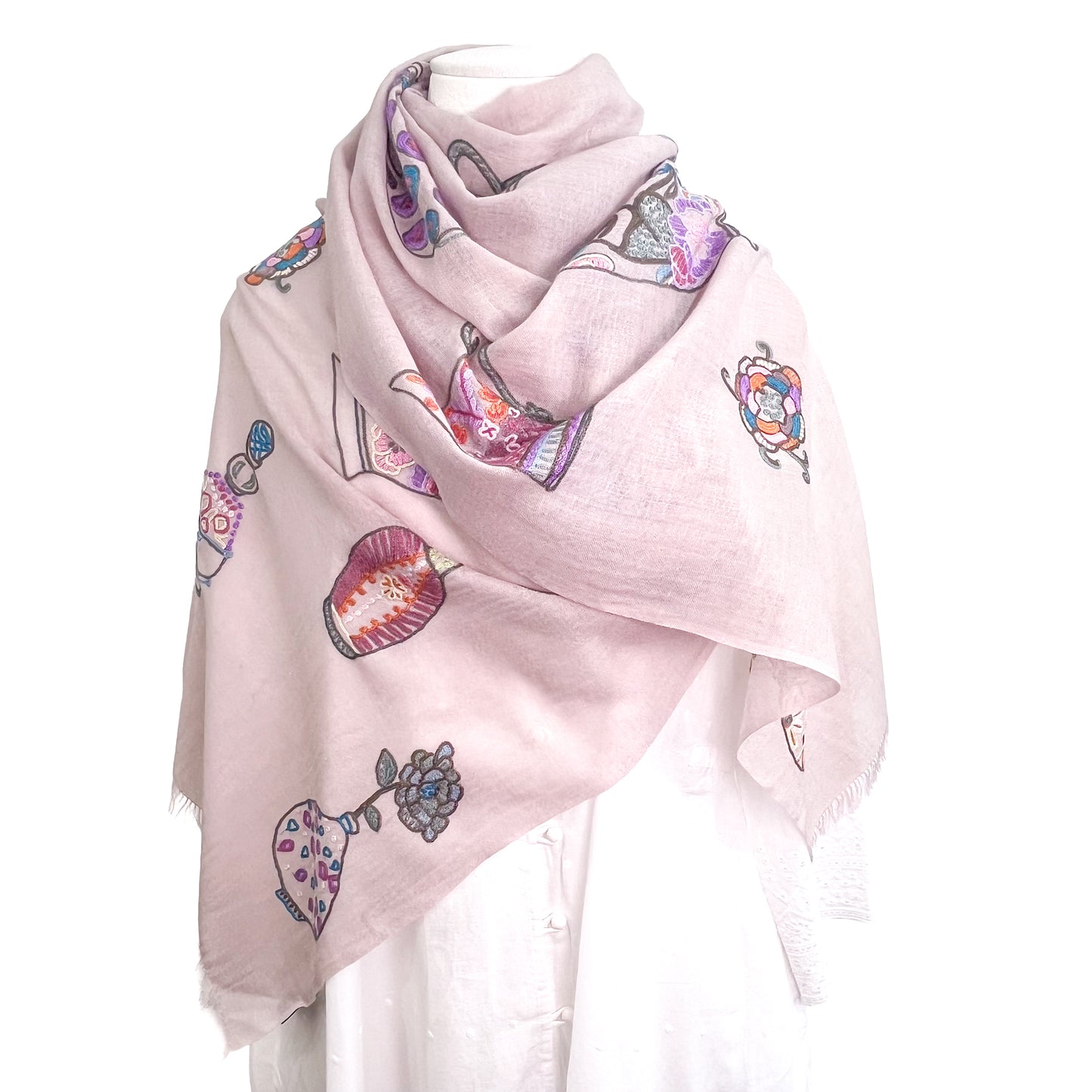 薄手ウールシルク アリー手刺繍ストール (ライトピンク)