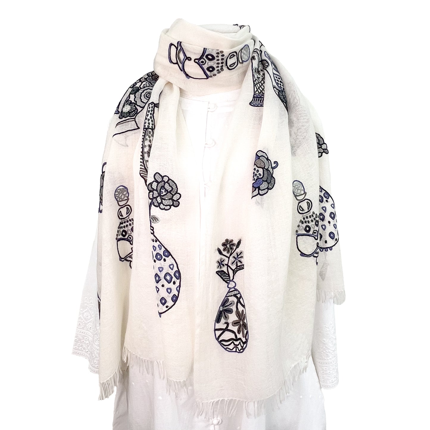 薄手ウールシルク アリー手刺繍ストール (ホワイト/ブラック)