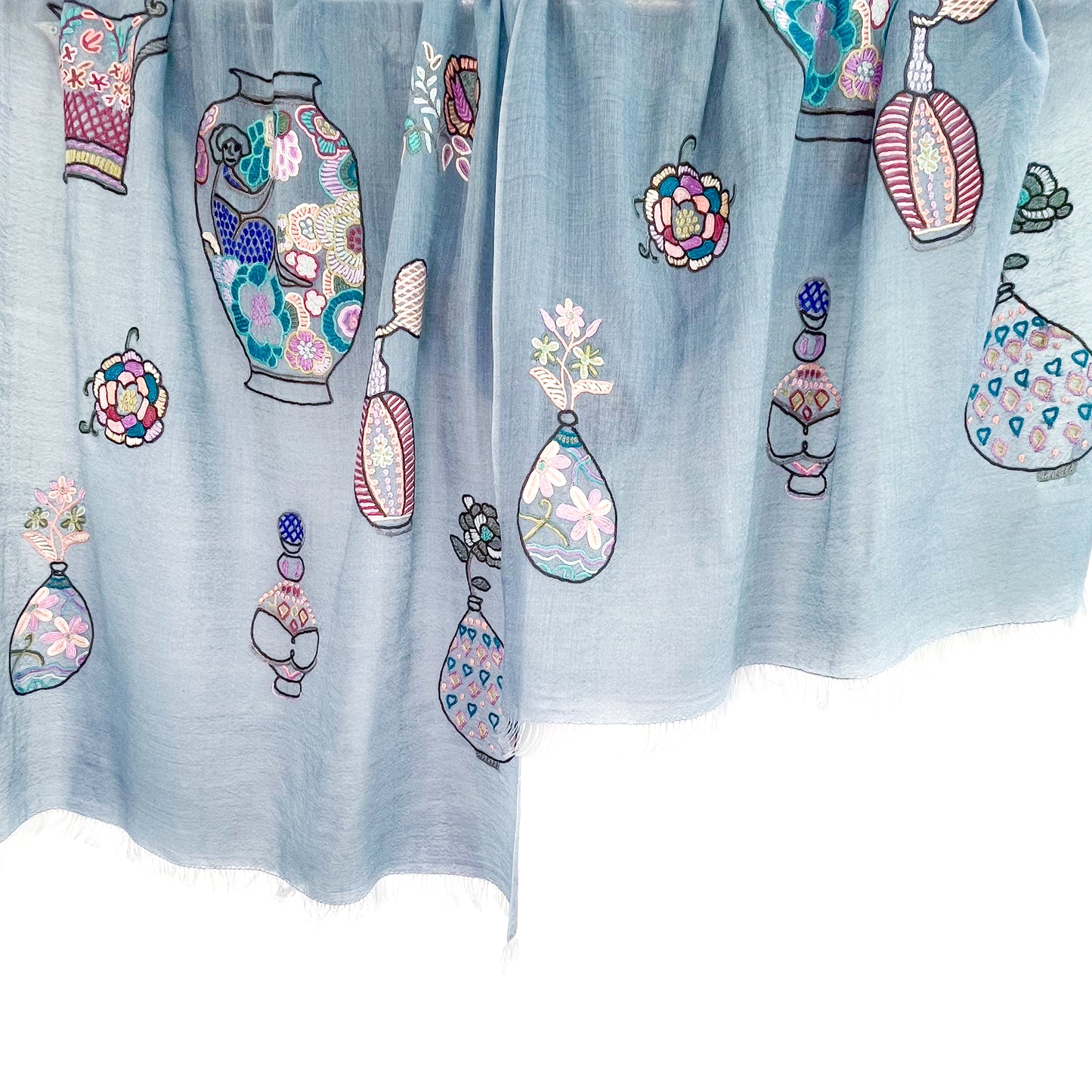 薄手ウールシルク アリー手刺繍ストール (ブルーグレー/ライトブルー)