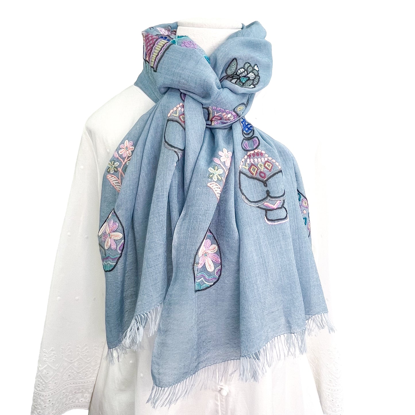 薄手ウールシルク アリー手刺繍ストール (ブルーグレー/ライトブルー)