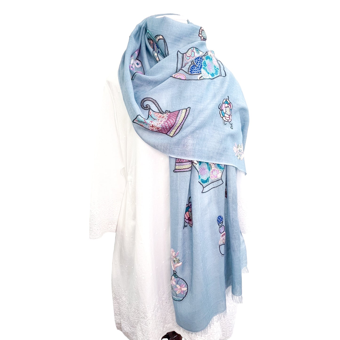 薄手ウールシルク アリー手刺繍ストール (ブルーグレー/ライトブルー)