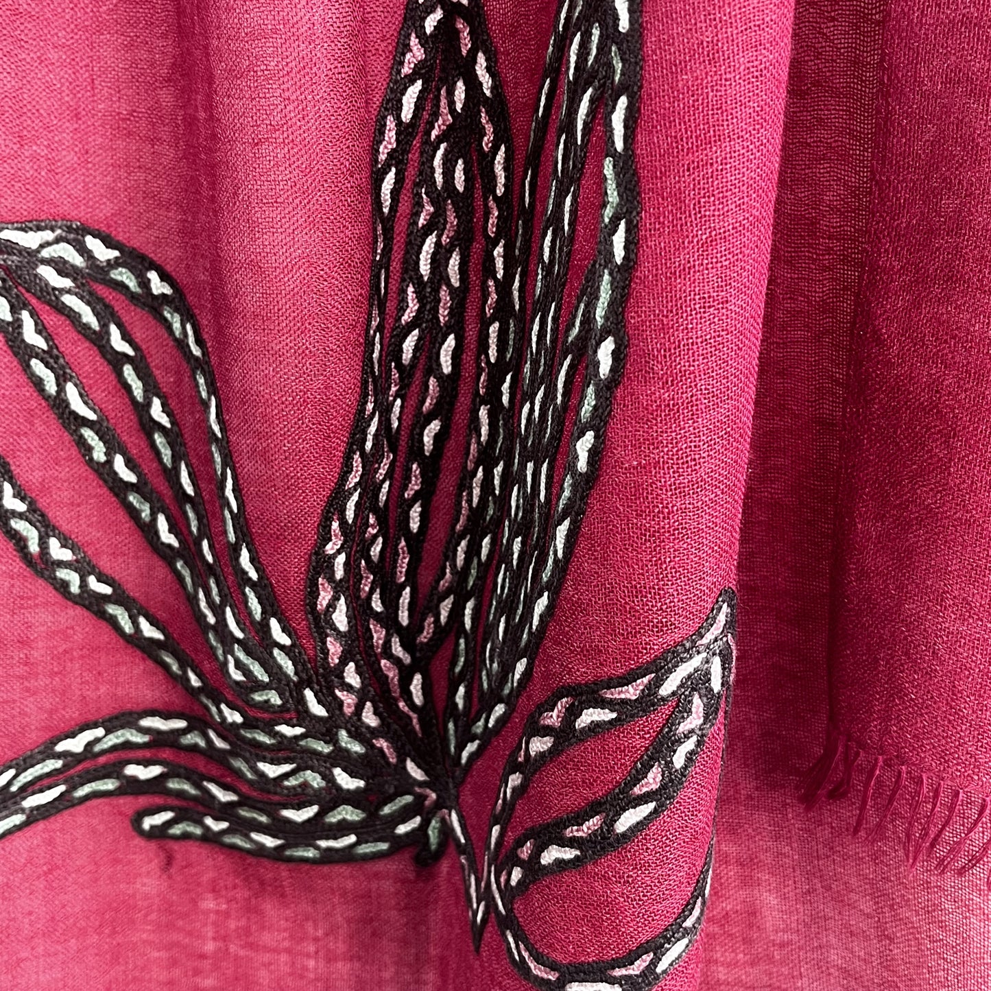 Lightweight wool &amp; silk Ally hand embroidered stole (light brown/purple) S-WTA9038_0901