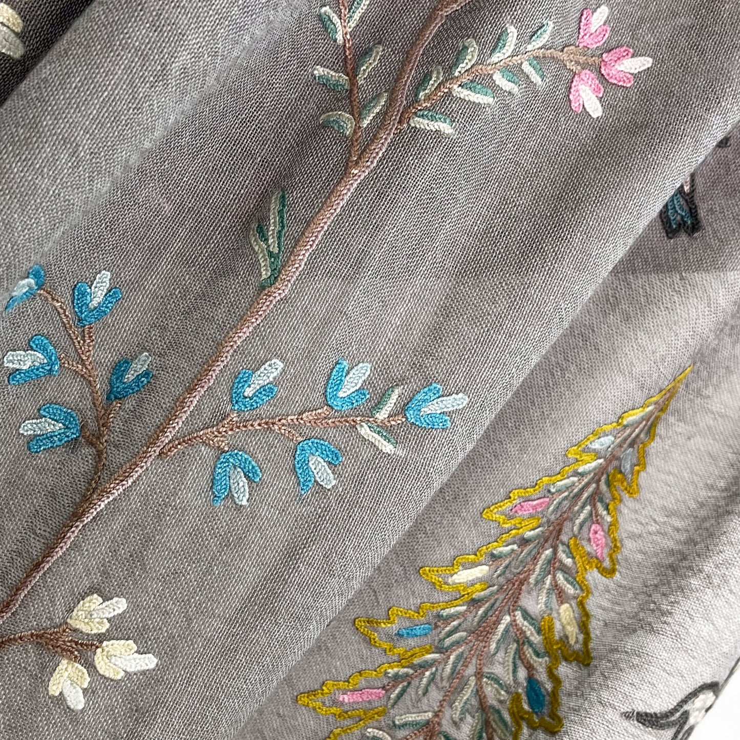 Tree of Life Lightweight Wool &amp; Silk Allie Hand Embroidered Stole (Turquoise)