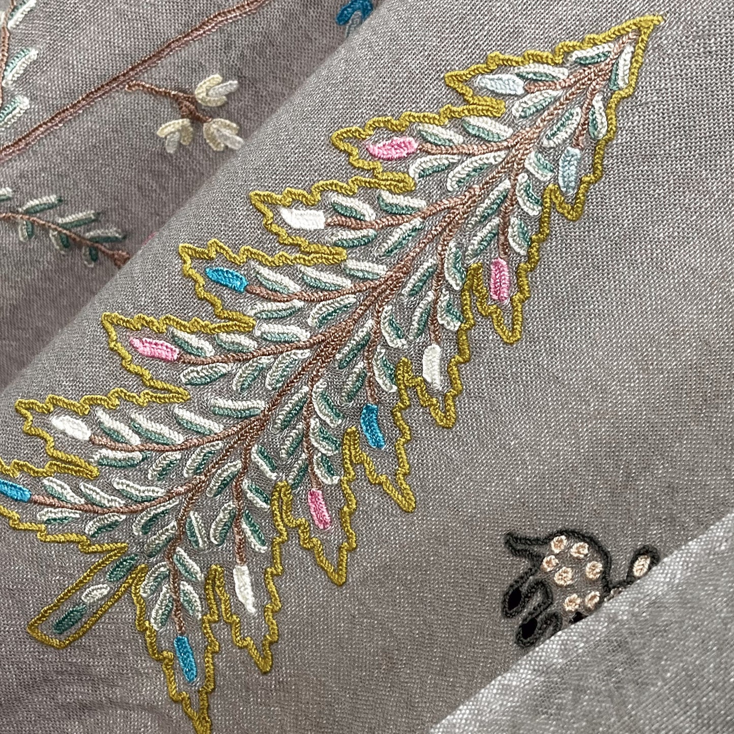 Tree of Life Lightweight Wool &amp; Silk Allie Hand Embroidered Stole (Turquoise)