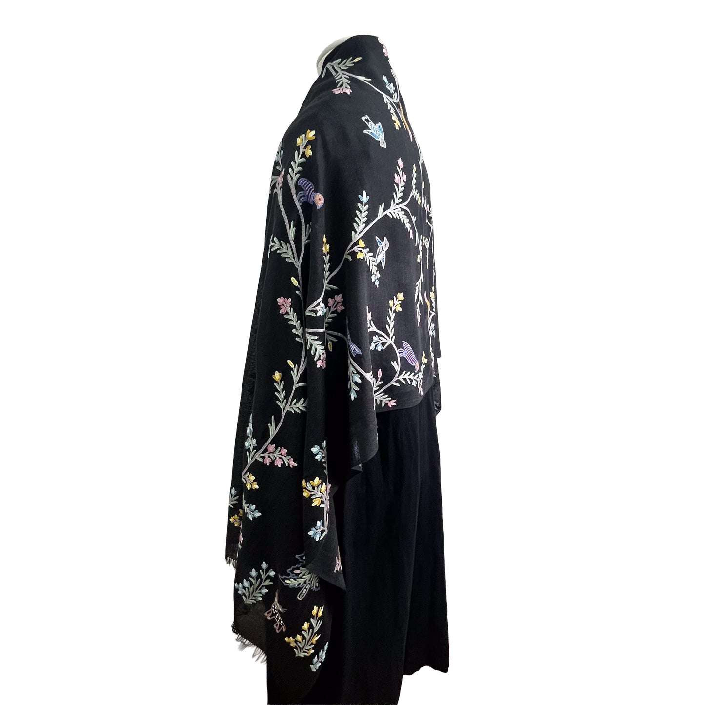 Tree of Life 薄手ウール&シルク アリー手刺繍ストール (オフブラック)