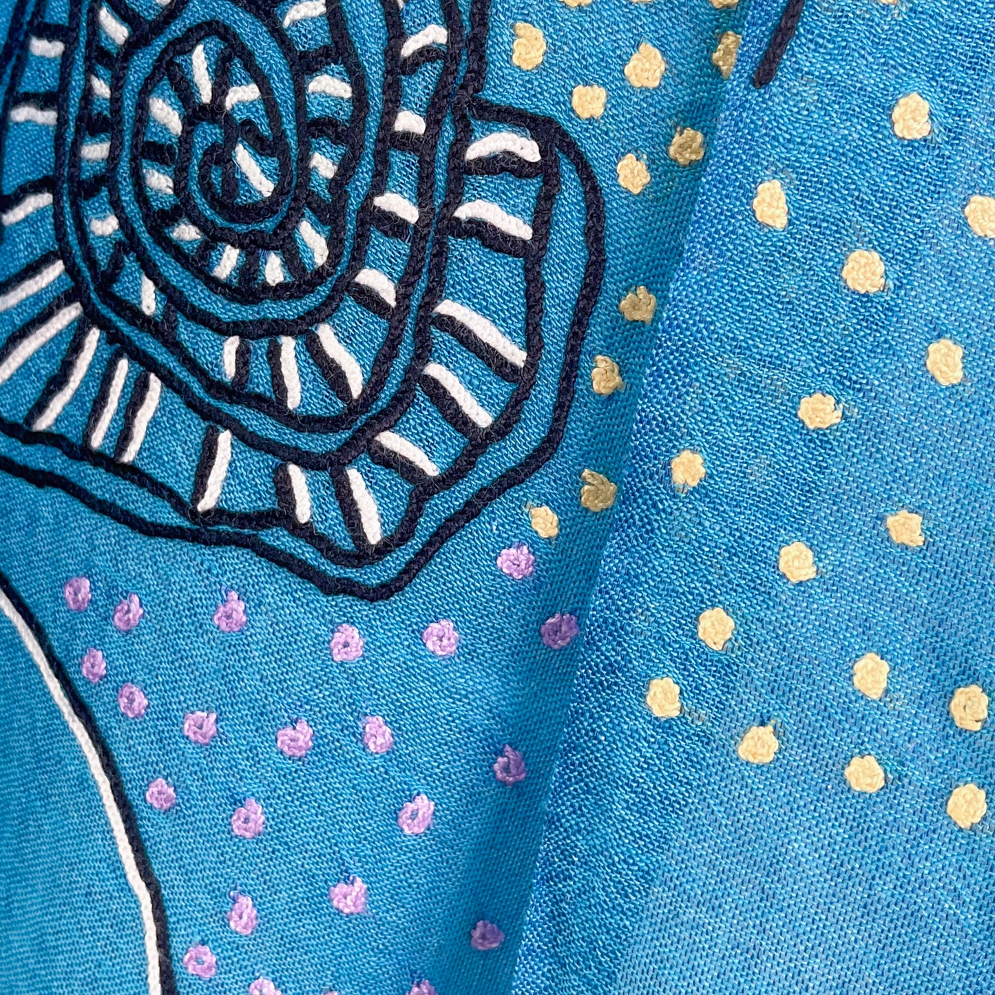 Ammonite ウール&シルク アリー手刺繍ストール(ターコイズ)