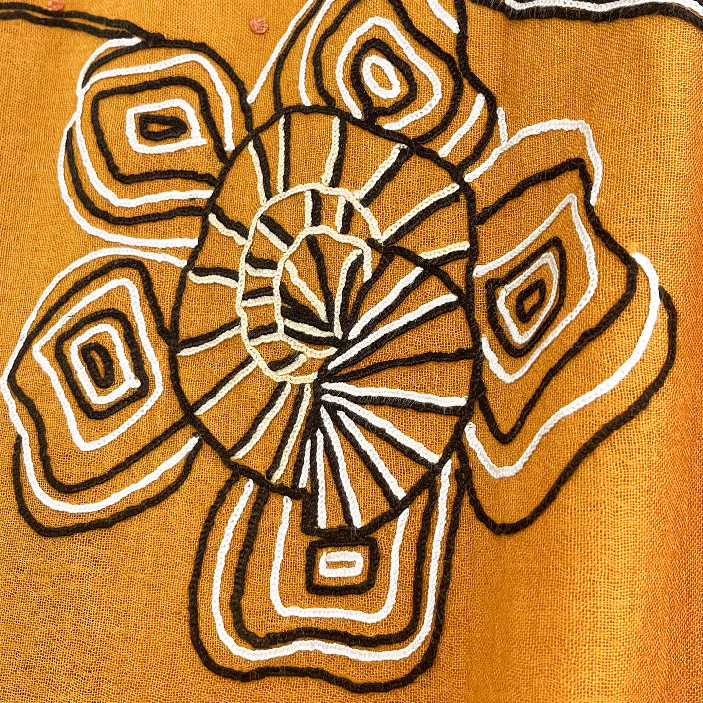 Wool &amp; Silk Ali Hand Embroidered Stole (White)