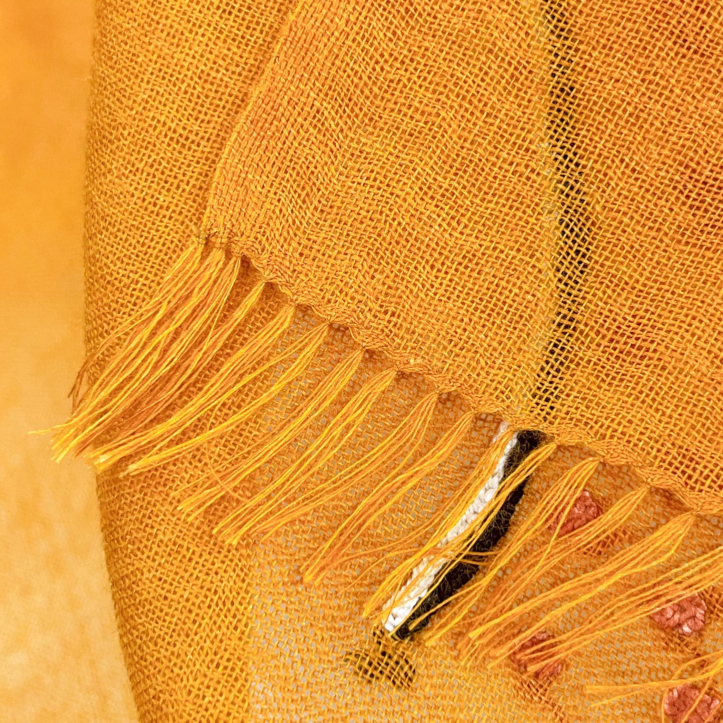 Wool &amp; Silk Ali Hand Embroidered Stole (White)