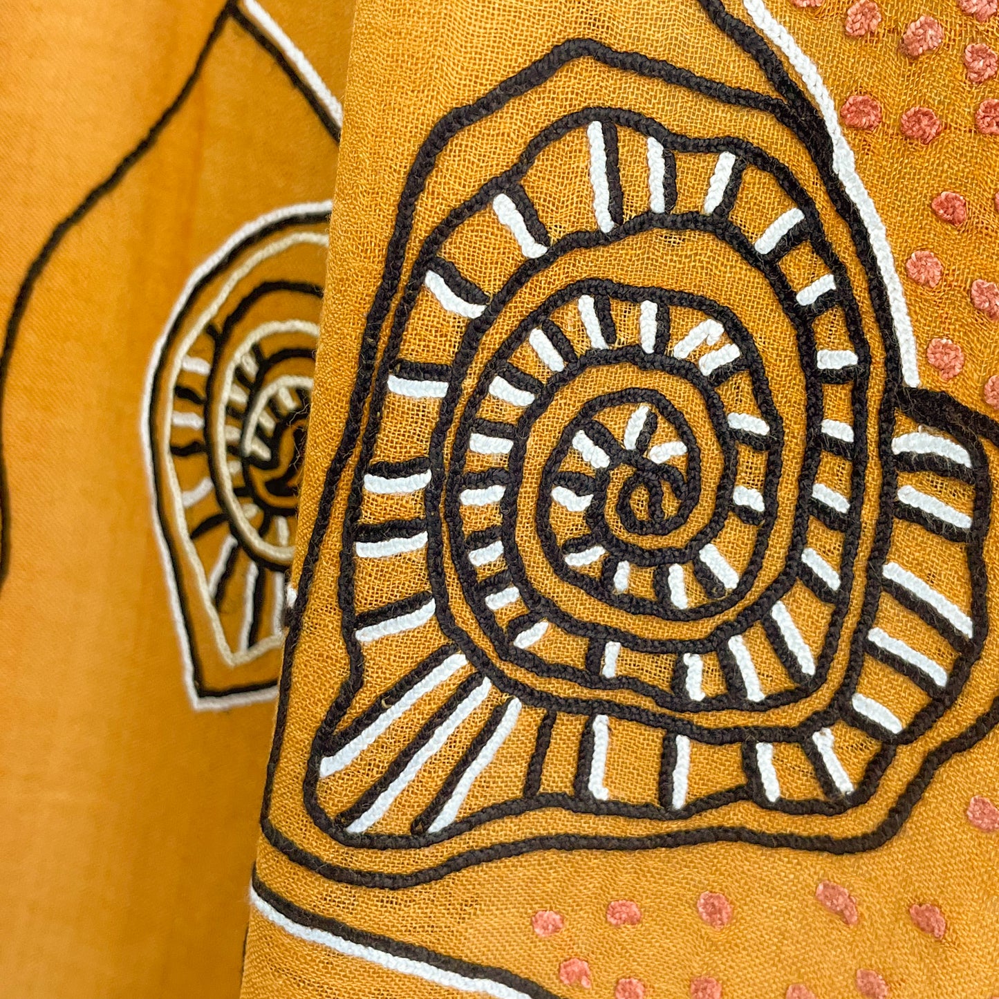 Wool &amp; Silk Ali Hand Embroidered Stole (White)