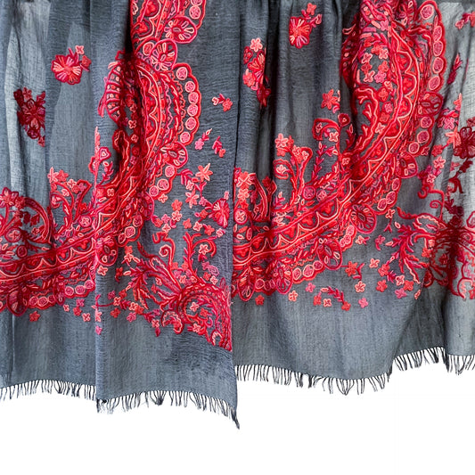 Lace 薄手ウール&シルク アリー手刺繍ストール (ダークグレー/レッド)