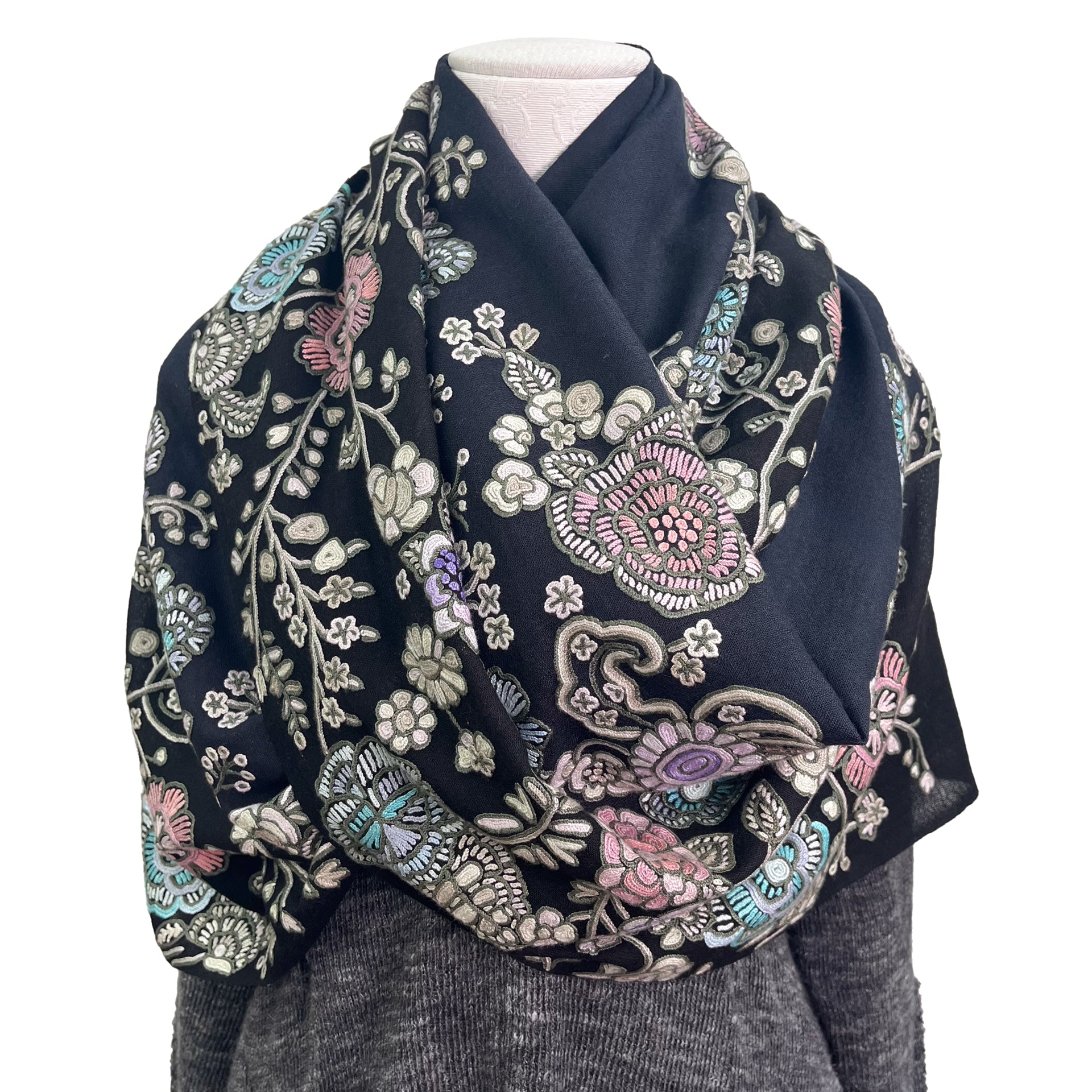 Passion Flowers 薄手ウール&シルク プリント&アリー手刺繍ストール
