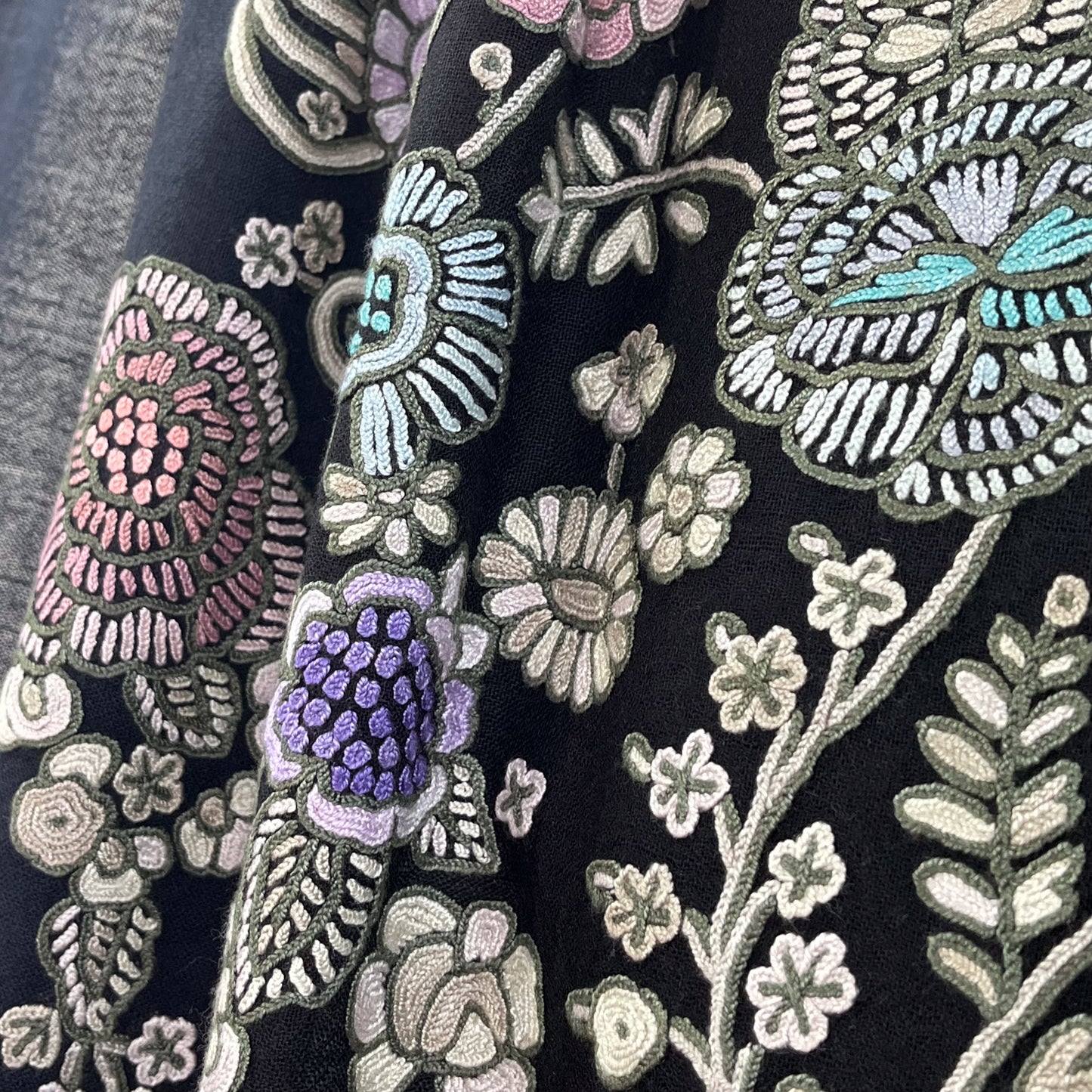 Lightweight wool &amp; silk printed &amp; Allie hand embroidered stole (fuchsia pink)