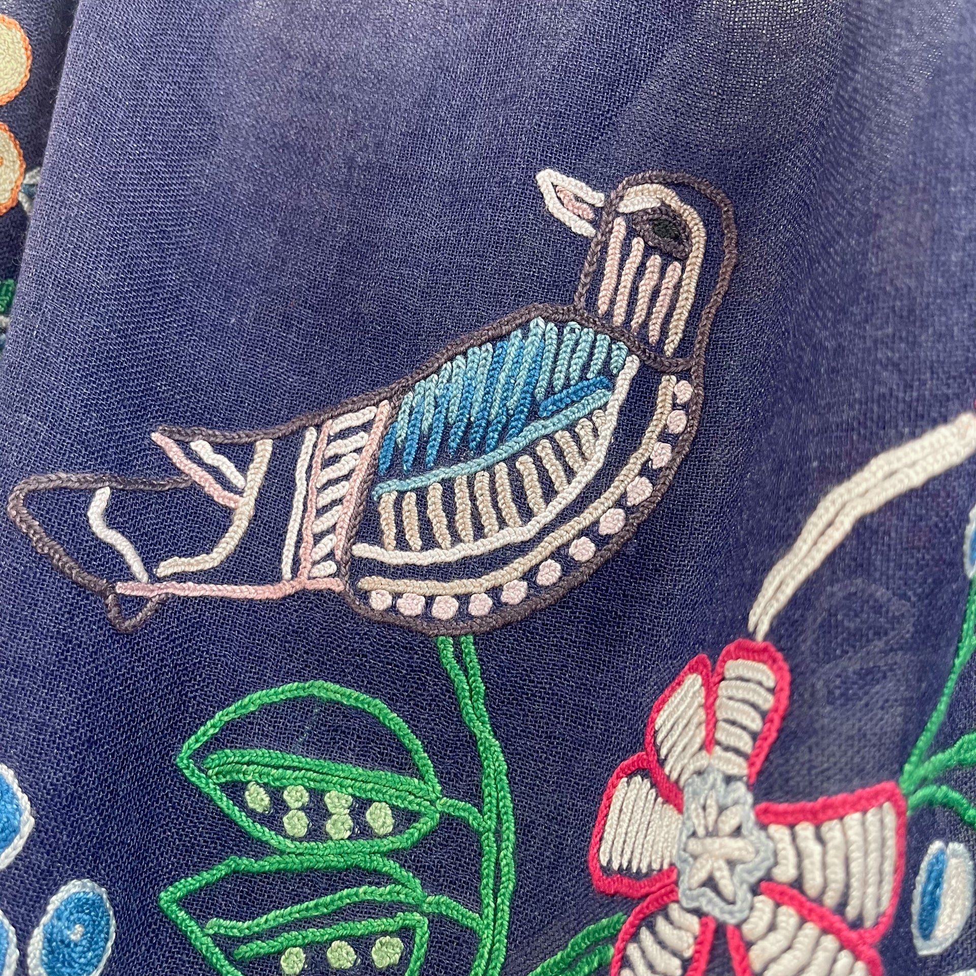 バードモチーフ 薄手ウール&シルク アリー手刺繍ストール (ネイビー