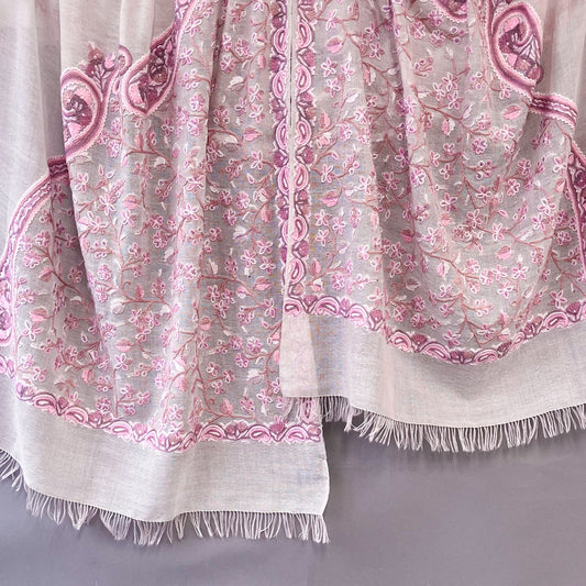 Flower&Paisley 薄手ウール&シルク アリー手刺繍ストール(ピンクベージュアソーテッド)