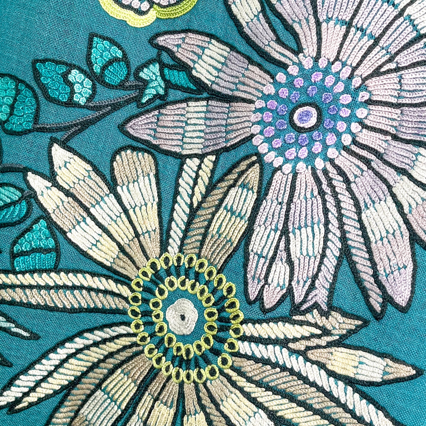 DARK FLOWER 薄手ウール&シルク アリー手刺繍ストール (ターコイズ)