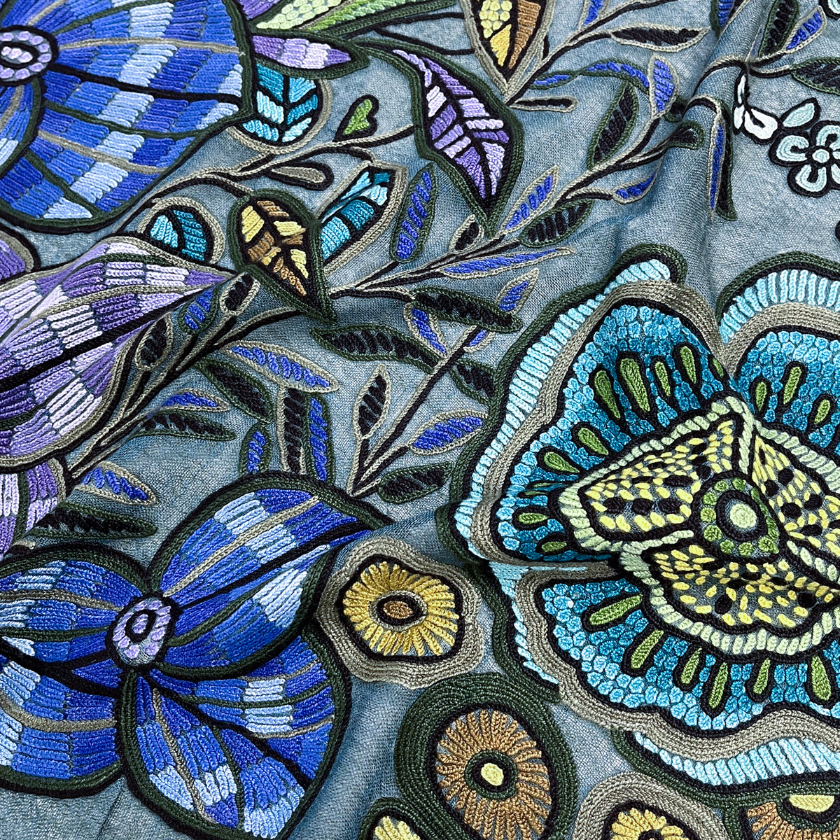 DARK FLOWER 薄手ウール&シルク アリー手刺繍ストール (ダークグリーン)