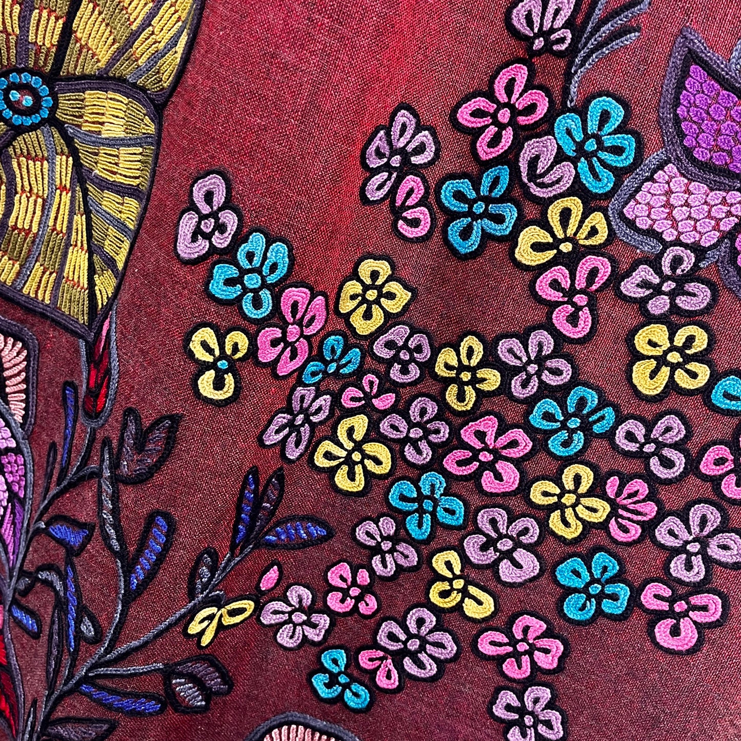 DARK FLOWER 薄手ウール&シルク アリー手刺繍ストール (ダークレッド)