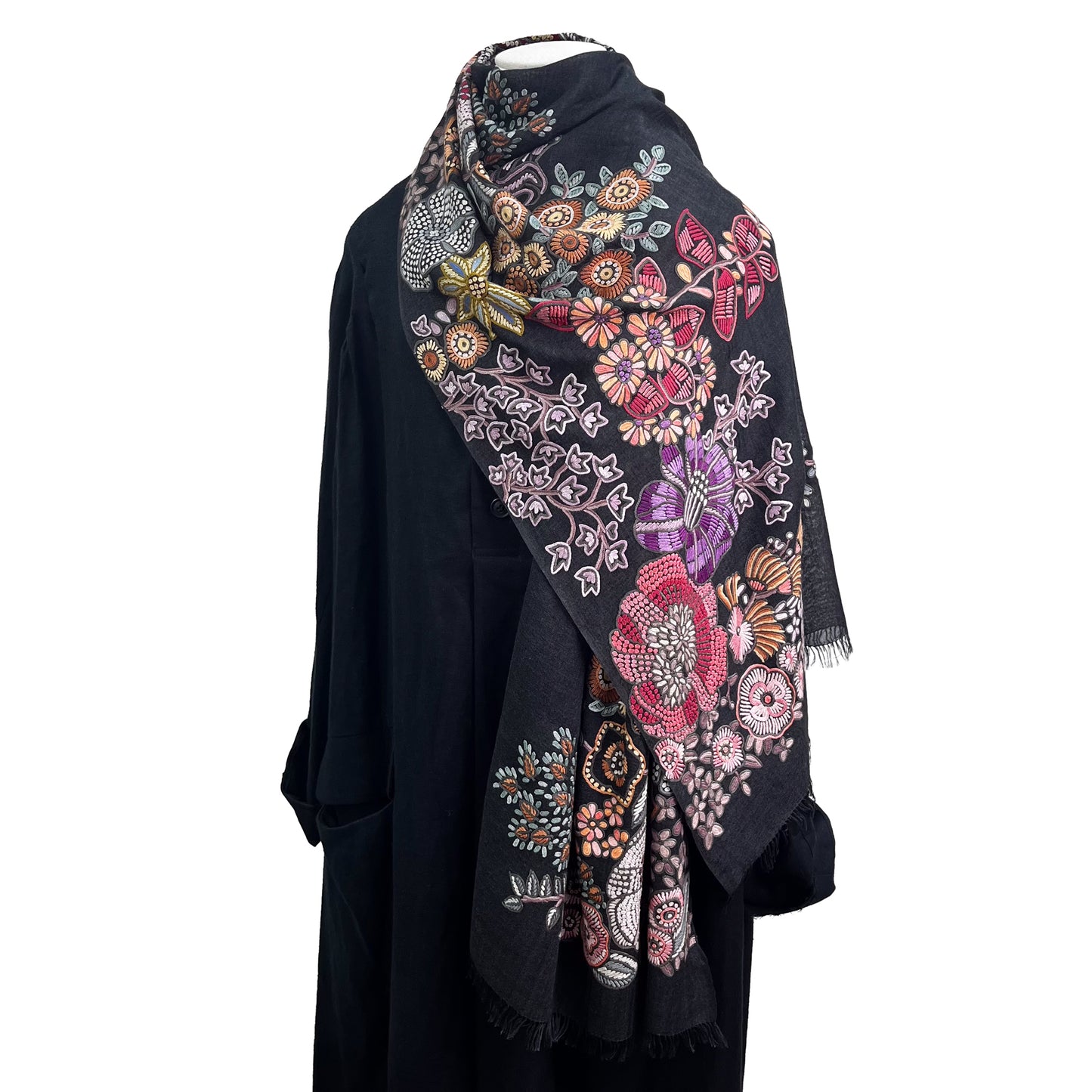FLOWER TRAIN　薄手ウール&シルク アリー手刺繍ストール(オフブラック)