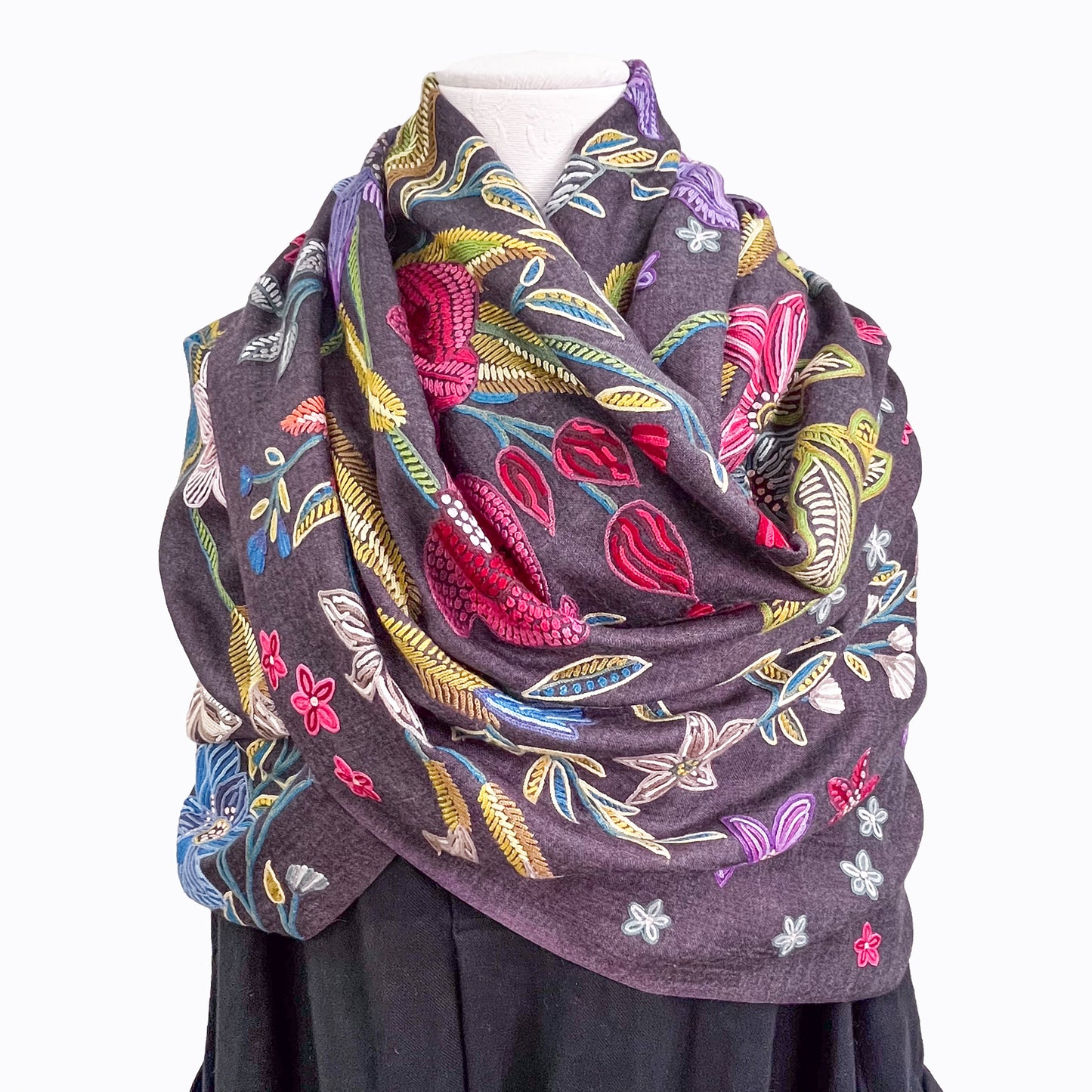 Flower Celebration 薄手ウール&シルク アリー手刺繍ストール(ディープパープル)