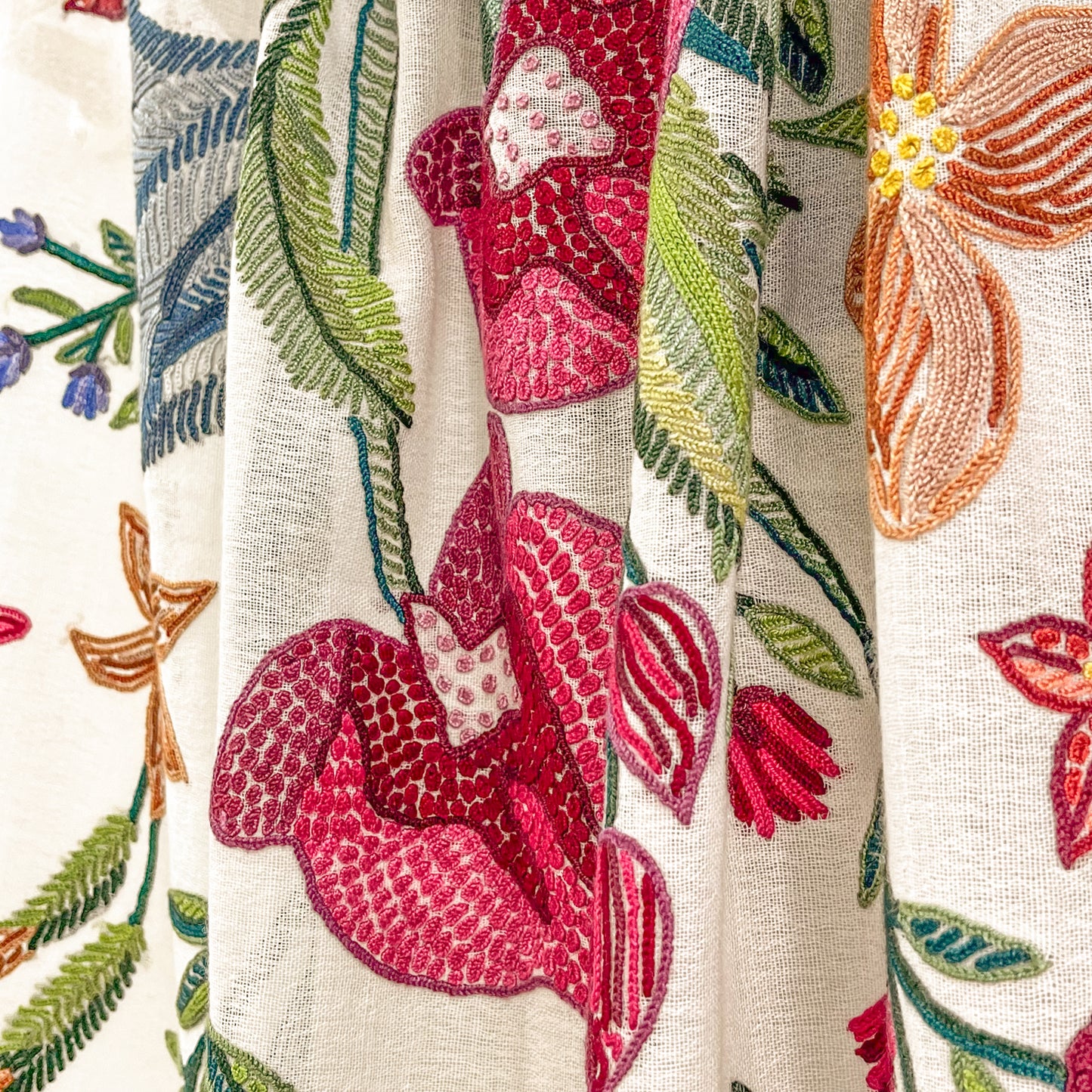 Flower Celebration Wool Ally Hand Embroidered Stole (White/Multi)