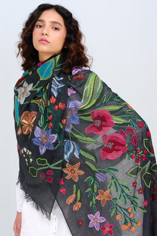 Flower Celebration 薄手ウール&シルク アリー手刺繍ストール(ブラック/マルチ)