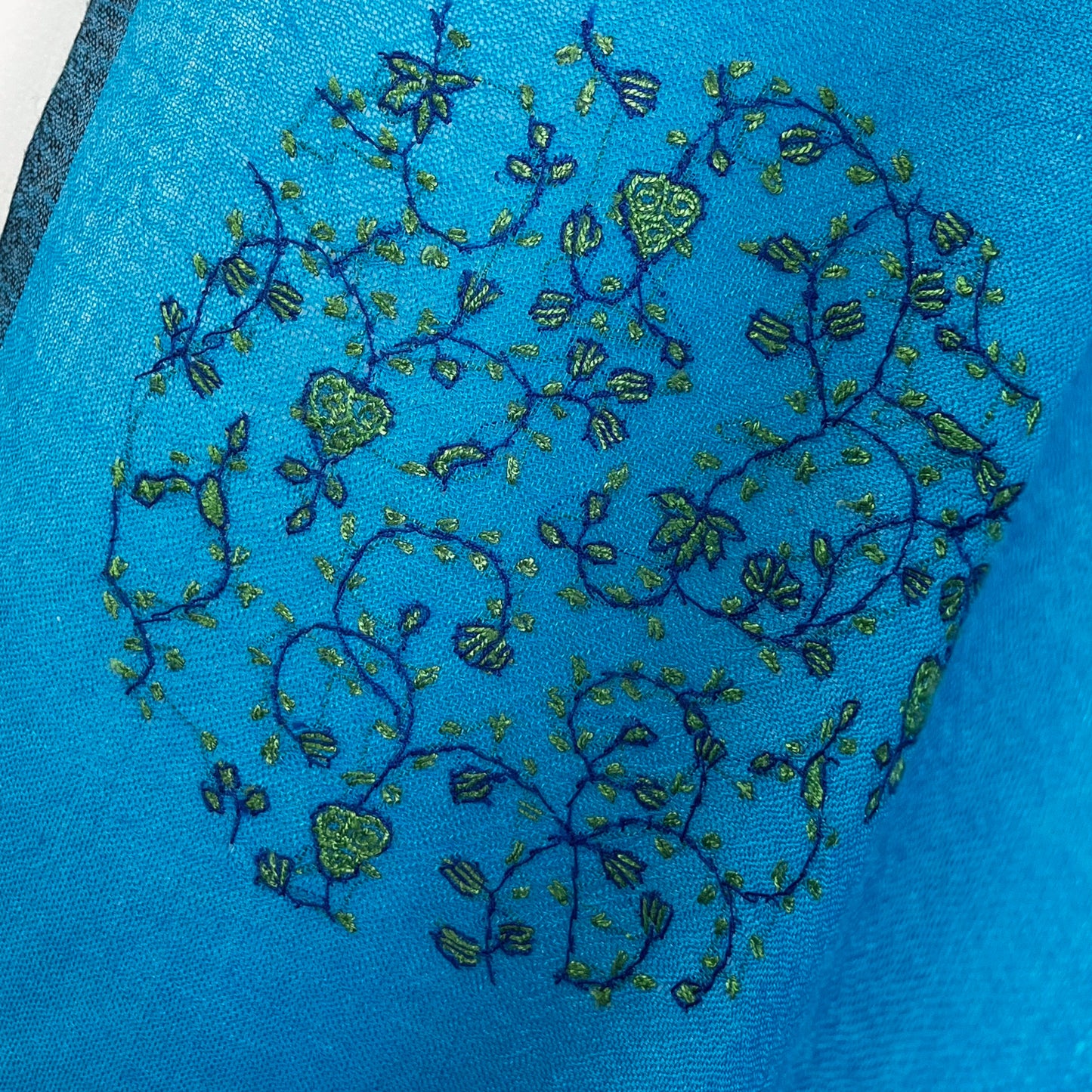 ウール&シルク ニードル手刺繍ストール (ターコイズ)