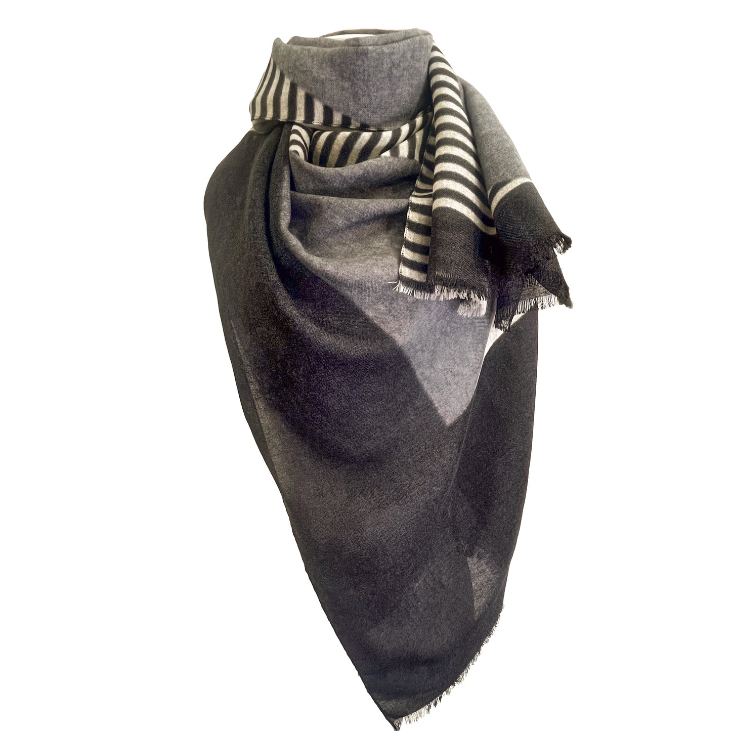 イタリア製ウールプリントストール(ブラック/ホワイト)