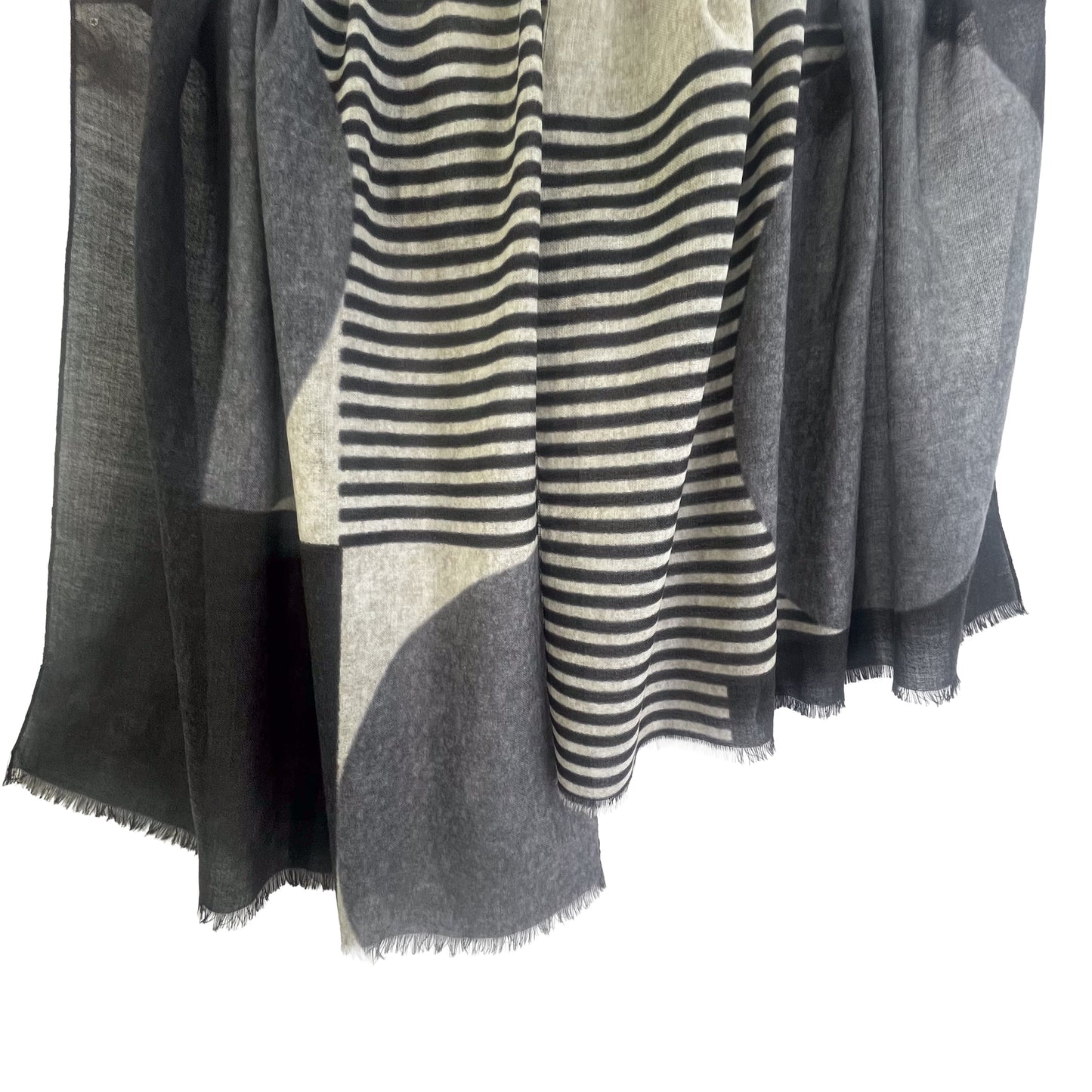 イタリア製ウールプリントストール(ブラック/ホワイト)