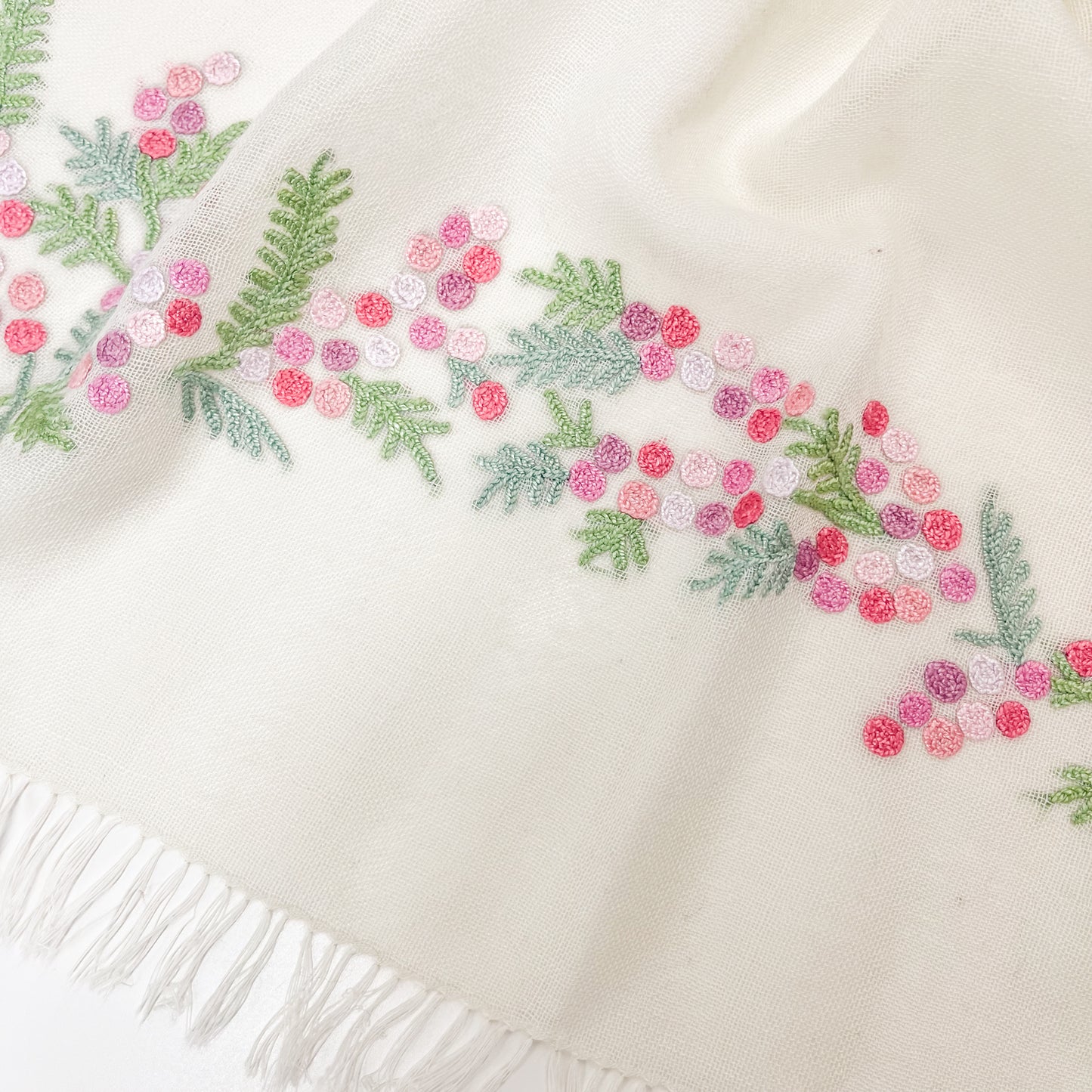 ミモザ　薄手ウール&シルク アリー手刺繍細幅ストール