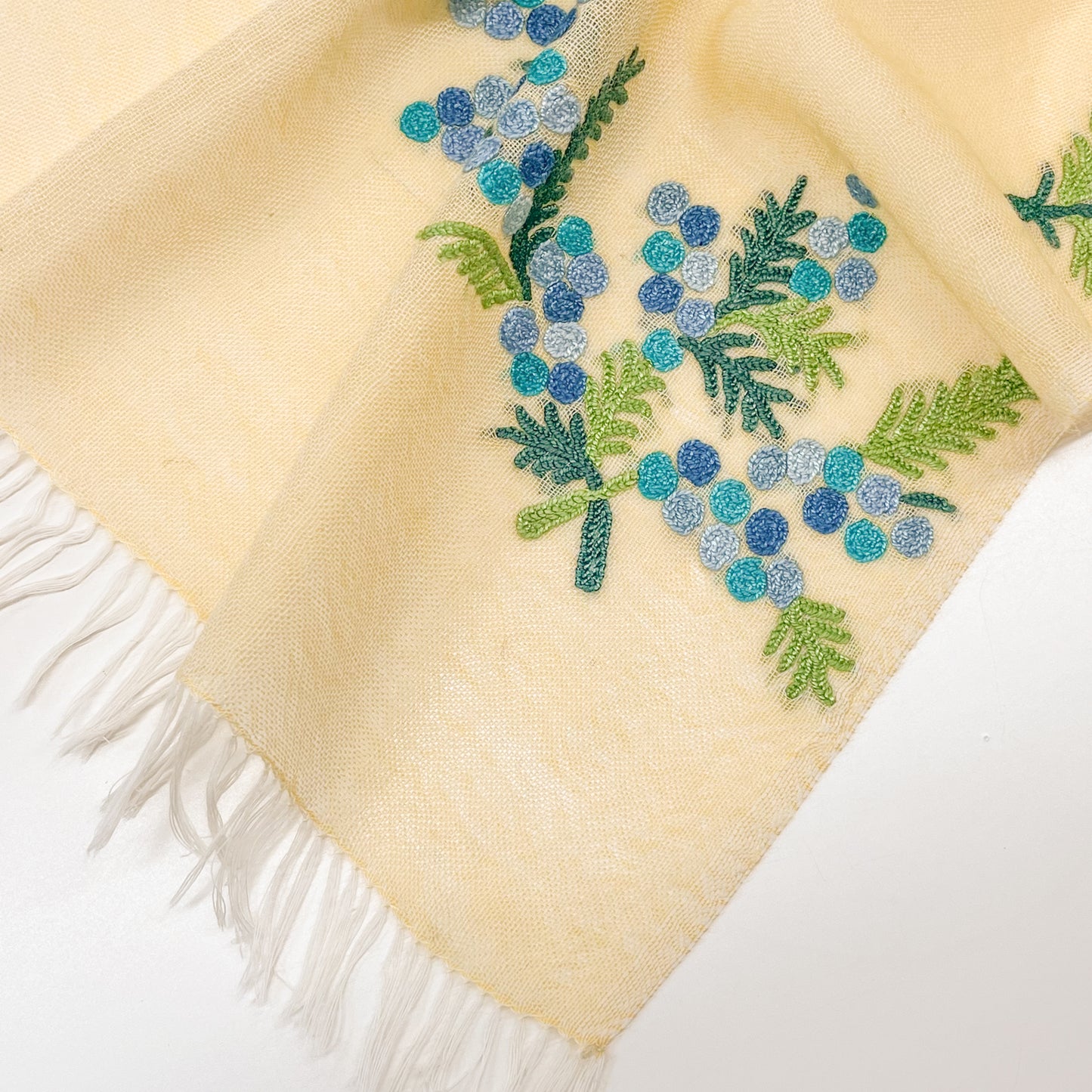 ミモザ　薄手ウール&シルク アリー手刺繍細幅ストール