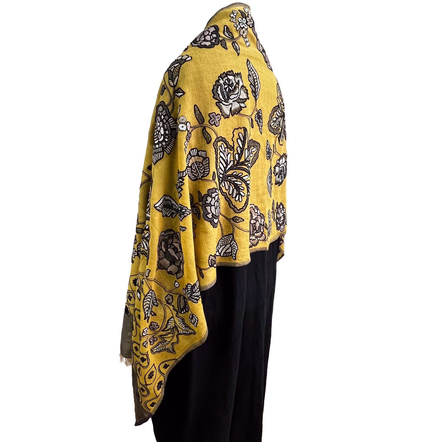 薄手ウール&シルク アリー手刺繍ストール(マスタード)