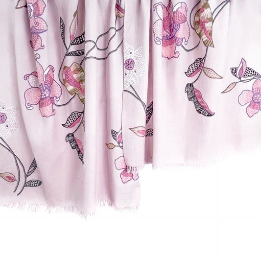 FLOATING FLOWER　ウール アリー手刺繍ストール (ピンクベージュ)