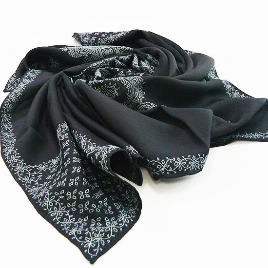 Silk Needle-Embroidered Stole (Black/Light Blue)