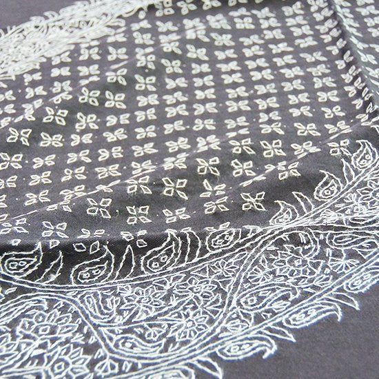 Silk Needle-Embroidered Stole (Black/Light Blue)