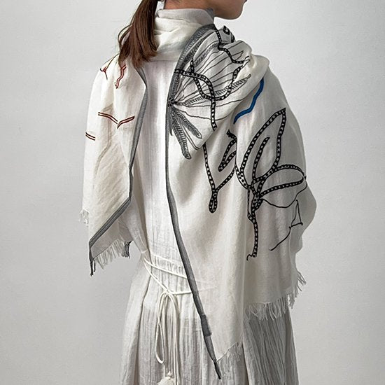Abstract Lightweight Wool & Silk Ari Hand Embroidered Stole 60cm x 190cm (White) S-WTA4025_0271